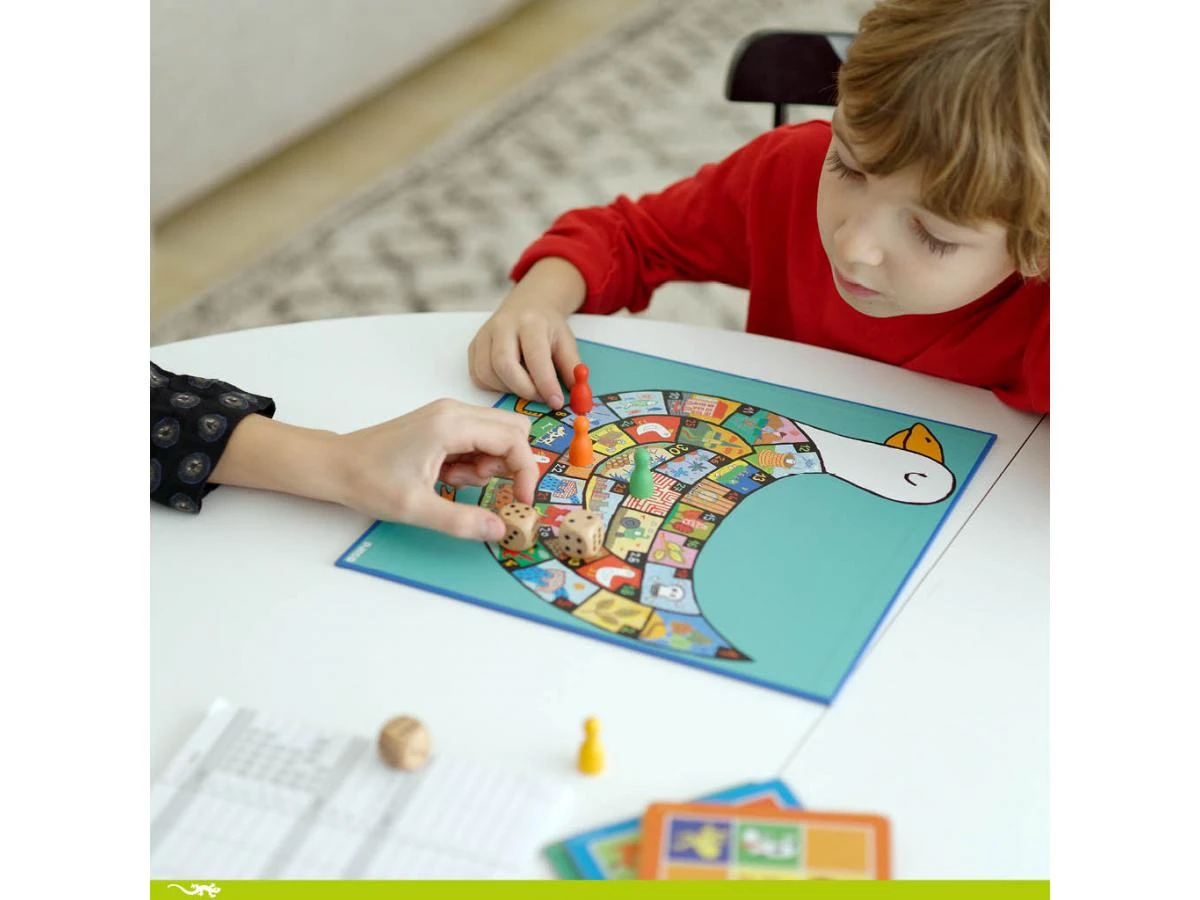 Djeco DJ05218 - Jeux Classiques - Classic Box 4+ 7 Djeco DJ05218 - Jeux Classiques - Classic Box 4+ – Image 5