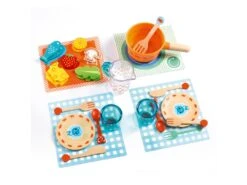 Djeco DJ06547 - Gourmandises - A Table Les Chats ! -Petit Monde Soldes djeco dj06547 gourmandises a table les chats 1600 1