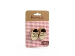 Djeco DJ07887 - Pomea -Vêtements De Poupées - Chaussures Dorées -Petit Monde Soldes djeco dj07887 pomea vetements de poupees chaussures dorees 1600 3