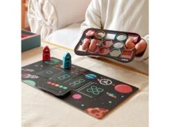 Djeco DJ08582 - Jeux - Destination Mars -Petit Monde Soldes djeco dj08582 jeux destination mars 1600 2