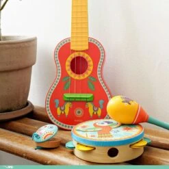 Petit Monde Soldes -Petit Monde Soldes ukulele djeco 1